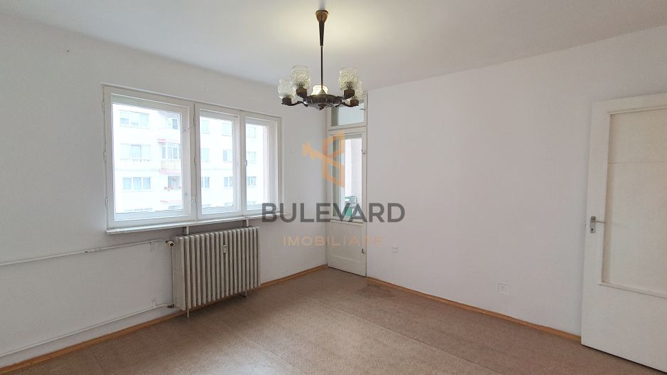 Apartament cu 2 camere decomandat, zona Winmarkt! - Poză 4
