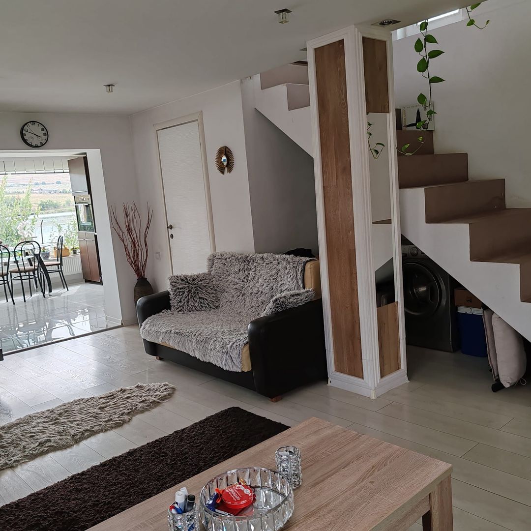 De vanzare! Casa in Campenesti, langa lac - Poză 10