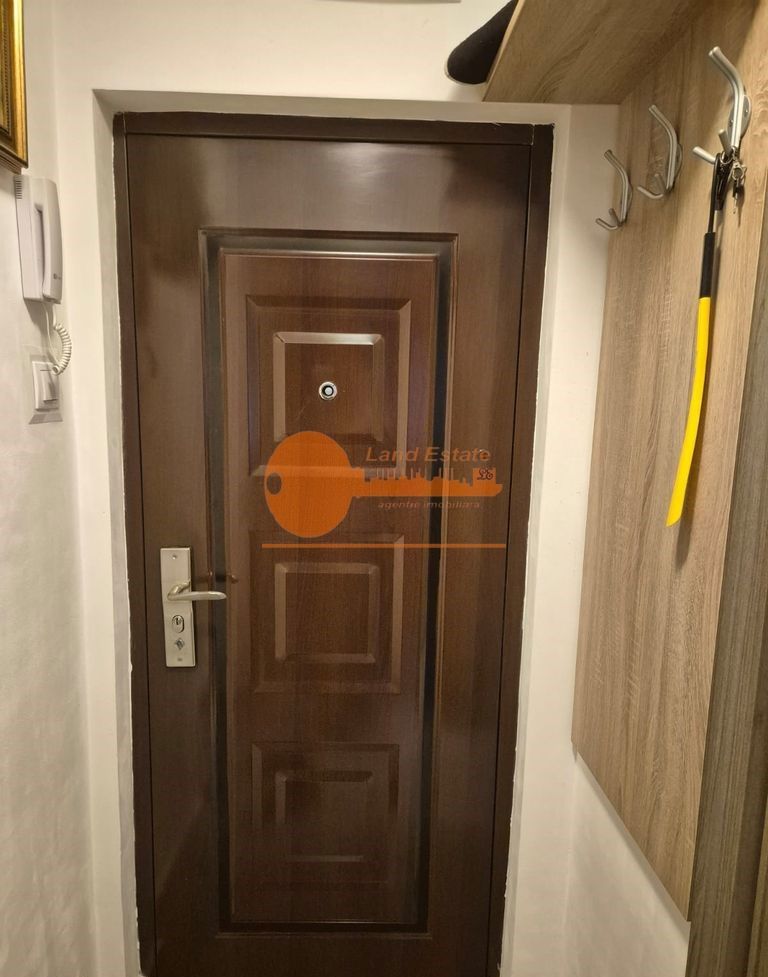 Apartament cu 2 camere la un minut distanta de metrou Râul Doamnei - Poză 15