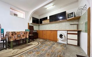 Casă de vânzare în Cisnădie – zonă centrală - Poză 6