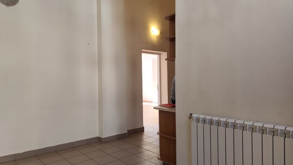 Apartament de vanzare situat ultracentral, langa Lic. E. Gojdu, Oradea - Poză 8