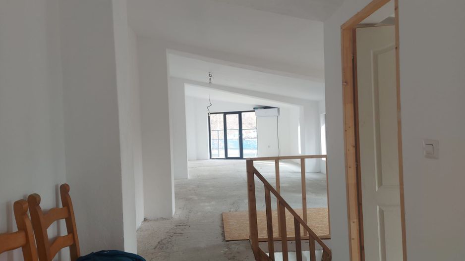 Casa/Vila 6 camere Piata Victoriei, Buzesti / An 2023 - Poză 37