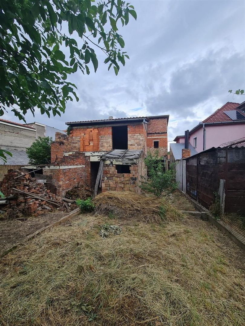 Casa in Rosu zona Garii Oradea - Poză 8