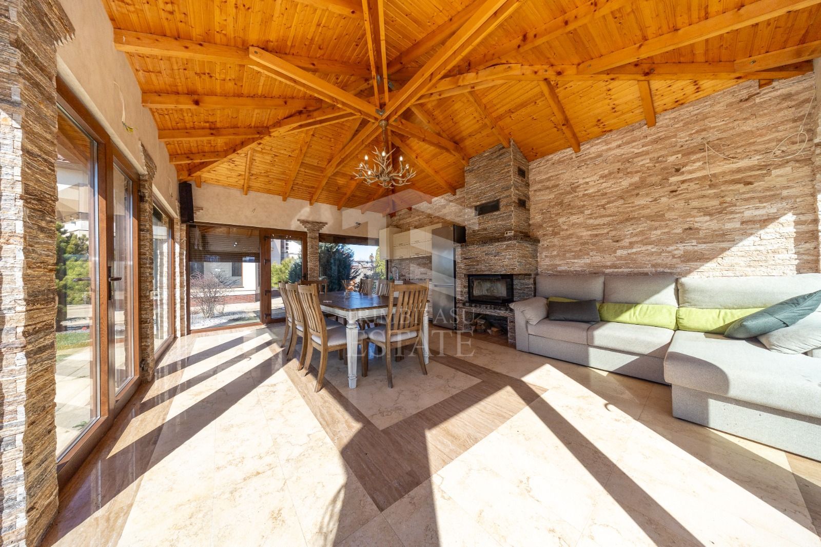Sacele-Casa 6 dormitoare + 4 bai teren 979 mp. - Poză 44