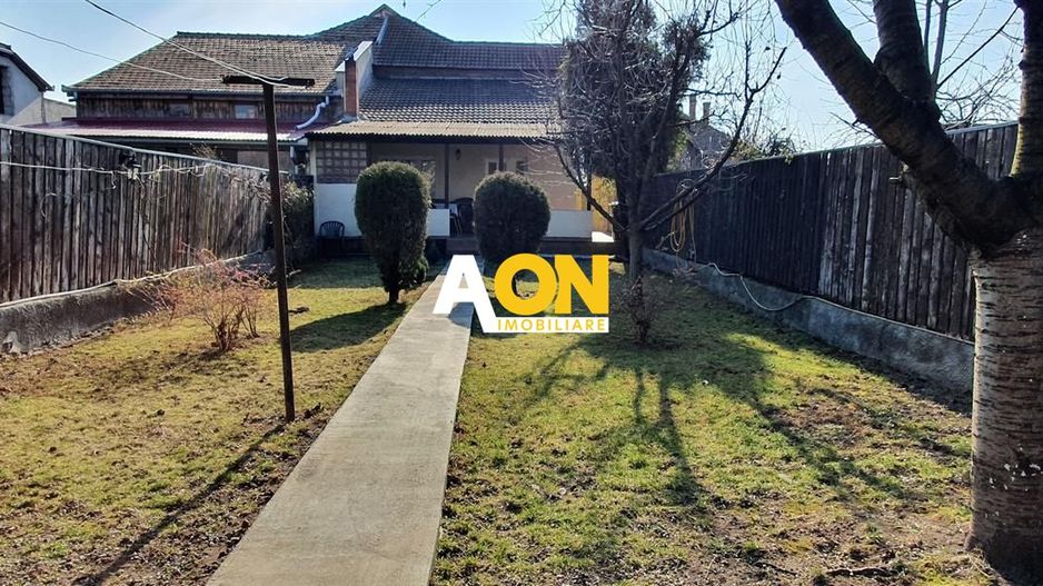 1/2 Duplex 4 camere cu garaj 462 mp teren la asfalt zona Centru - Poză 21