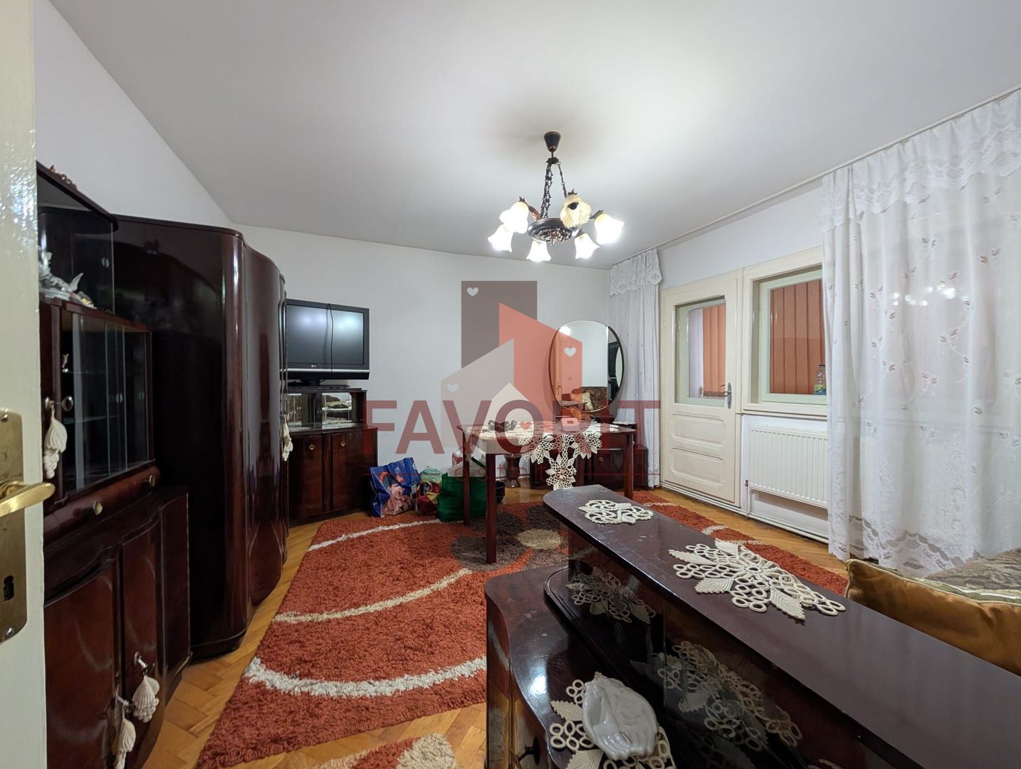 3 camere | parter | 2 bai | mobilat si utilat | zona  excelenta | boxa la subsol - Poză 4