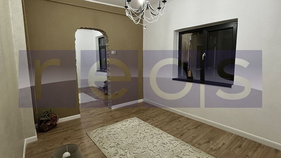 APARTAMENT TIP CASA | 2 CAMERE | RENOVAT | CENTRALA IMOBIL | ZONA DOMENII - Poză 1