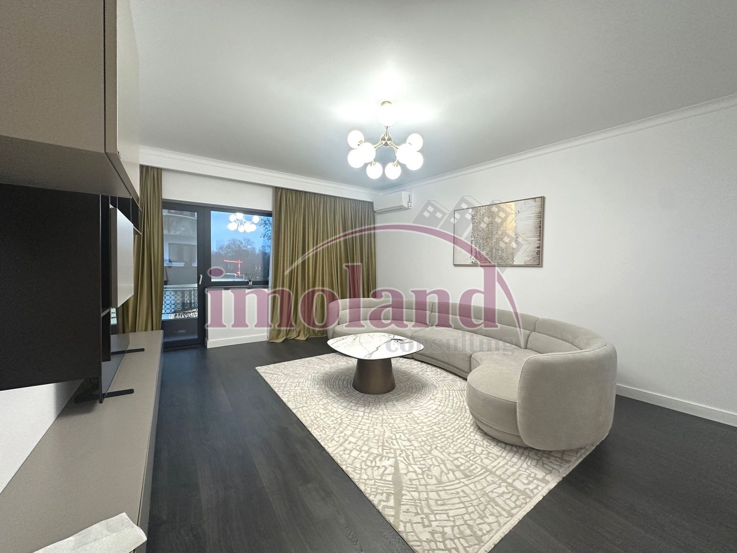 Vanzare Apartament rar in zona Beller - Primaverii - Poză 1