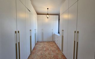 Vilă cu 7 camere în Faleză Nord – acces din 2 străzi/parcare în curte - Poză 11