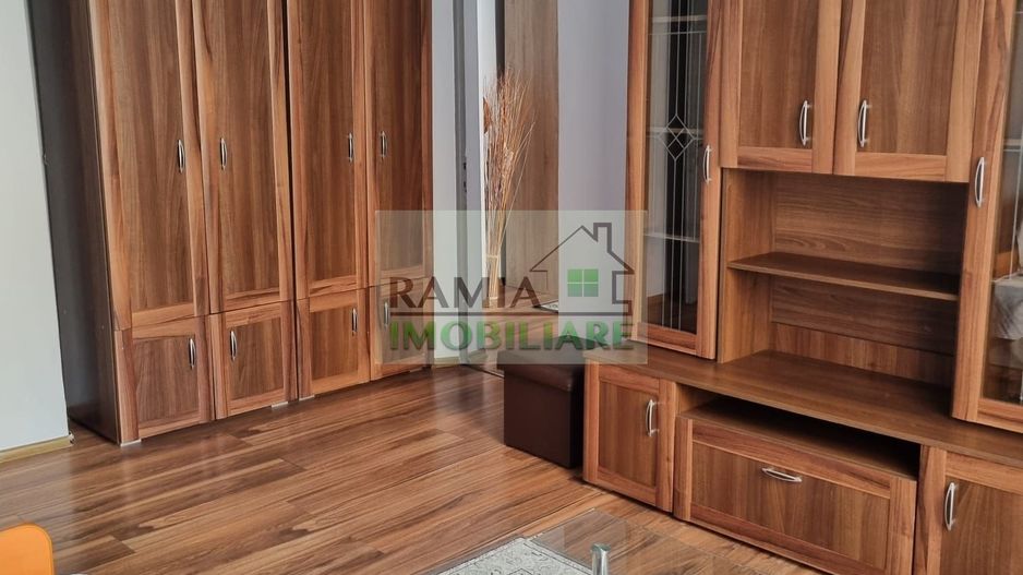 Apartament 2 camere de închiriat în Piața Sfatului, Centrul Istoric - Poză 9