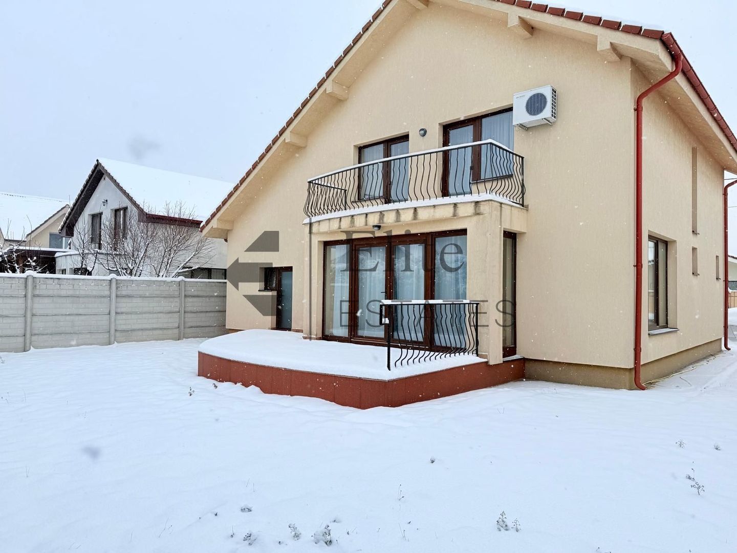 Casa de inchiriat cu 4 camere in Grigorescu - Poză 11