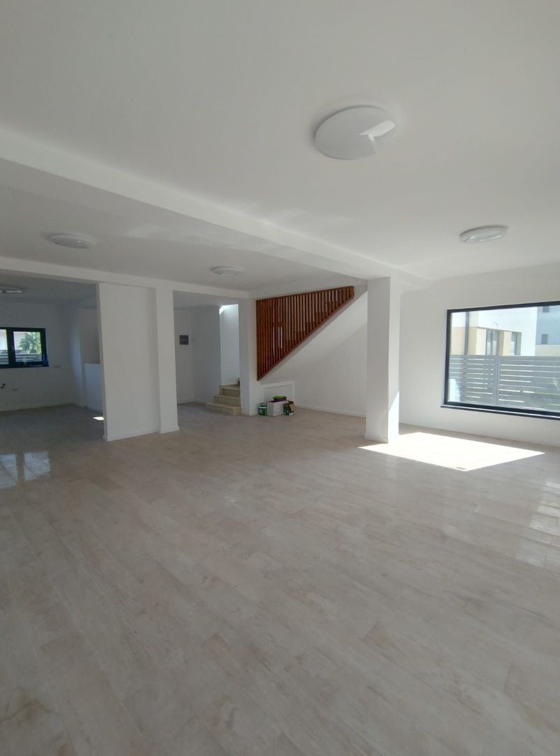 Vila Moderna Tunari, zona Buna, curte 300m - Poză 8