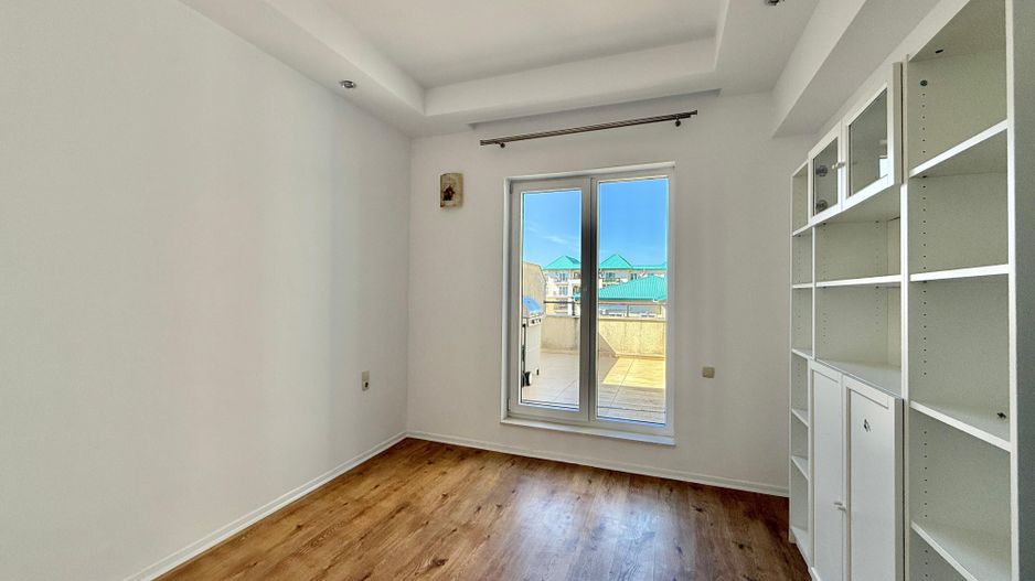 COSMOPOLIS - Apartament cu 3 camere, mobilat si utilat + 2 parcari - Poză 11