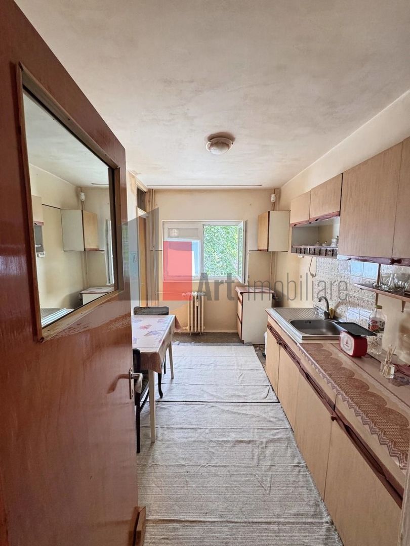 Vânzare apartament 2 camere Grădiștea - Poză 2