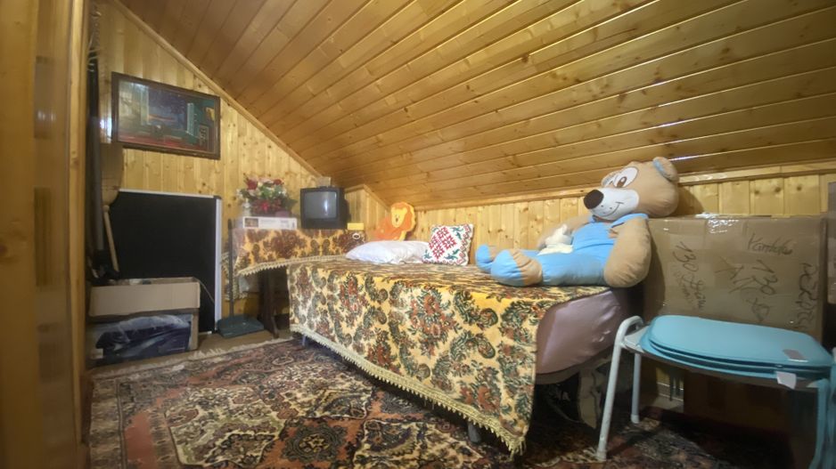 Oaza de liniste si verdeata! Vanzare casa cu 5 camere in Pucioasa - Poză 17