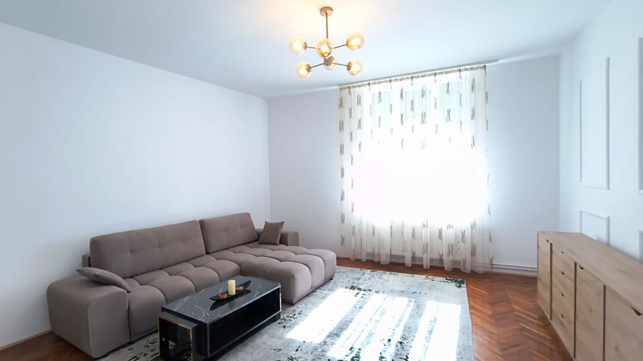 De închiriat: vilă renovată, Mihai Eminescu. 1 000 E/lună. Comision 0 - Poză 11