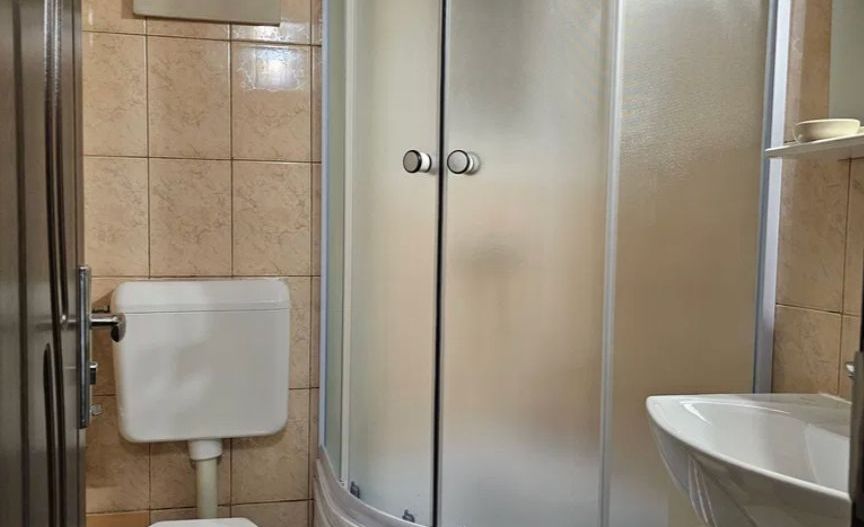 GARSONIERA KOGALNICEANU, MOBILAT MODERN, CURAT - Poză 4