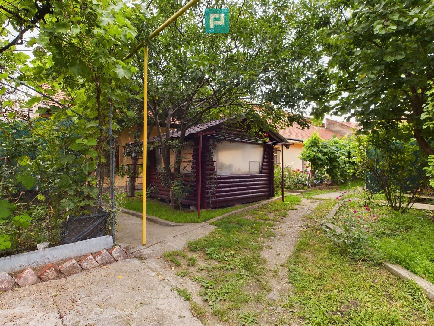 Apartament 2 camere la curte comună - Poză 3