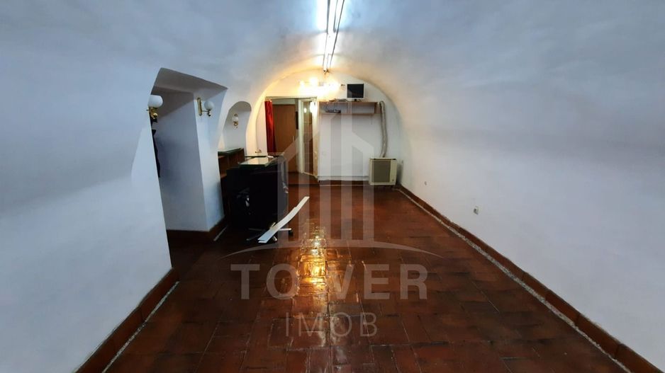 De închiriat spațiu comercial – zonă centrală - Poză 9