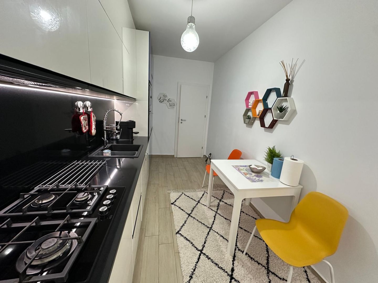 Apartament 2 camere cu loc de parcare si terasa EvoCasa Optima Titan - Poză 10