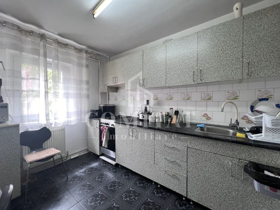 Apartament cu 4 camere și balcon | decomandat | zona West City Tower - Poză 7