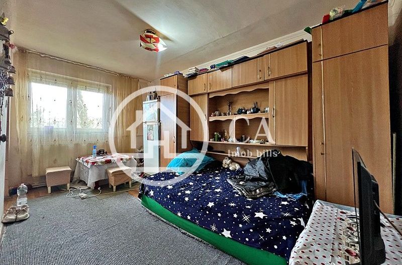 Garsonieră de vânzare în zona Velența, Oradea - Poză 1