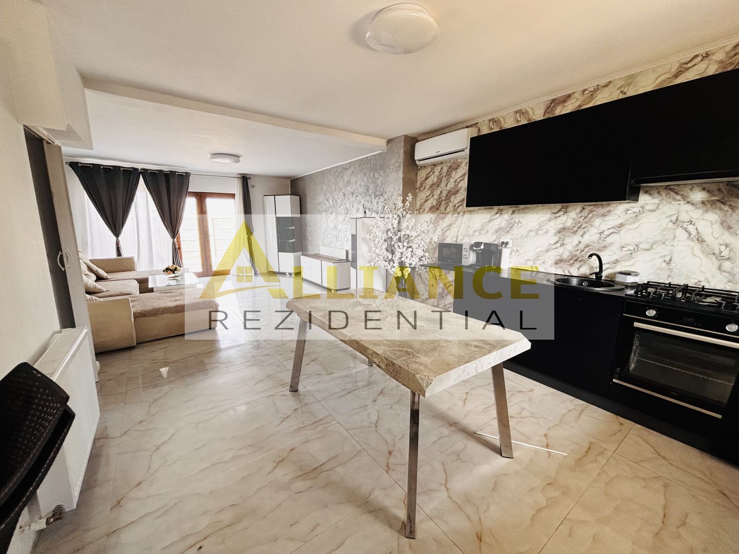 Duplex complet mobilat – 3 camere, 2 băi și curte proprie - Poză 13