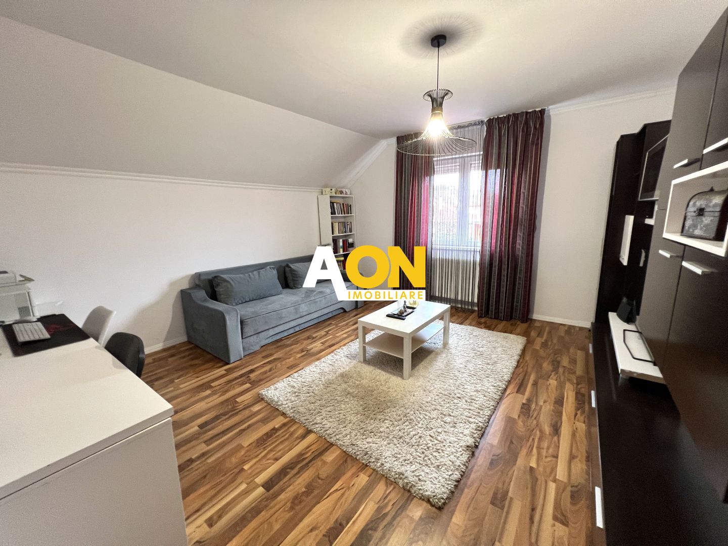 Casa de vanzare - 5 Camere, 2 Bai,  Garaj, 1000mp Teren - Poză 19