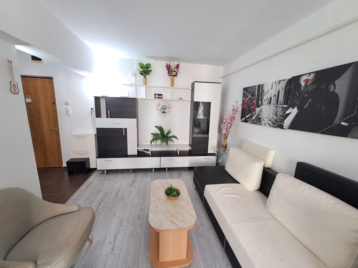 Studio Bd. Regiei Metrou Grozavesti - Poză 1