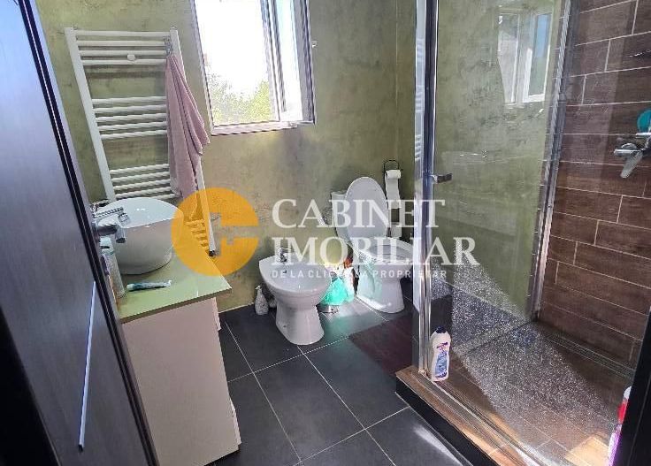 Casa tip duplex - constructie proprie - la asfalt - Poză 8