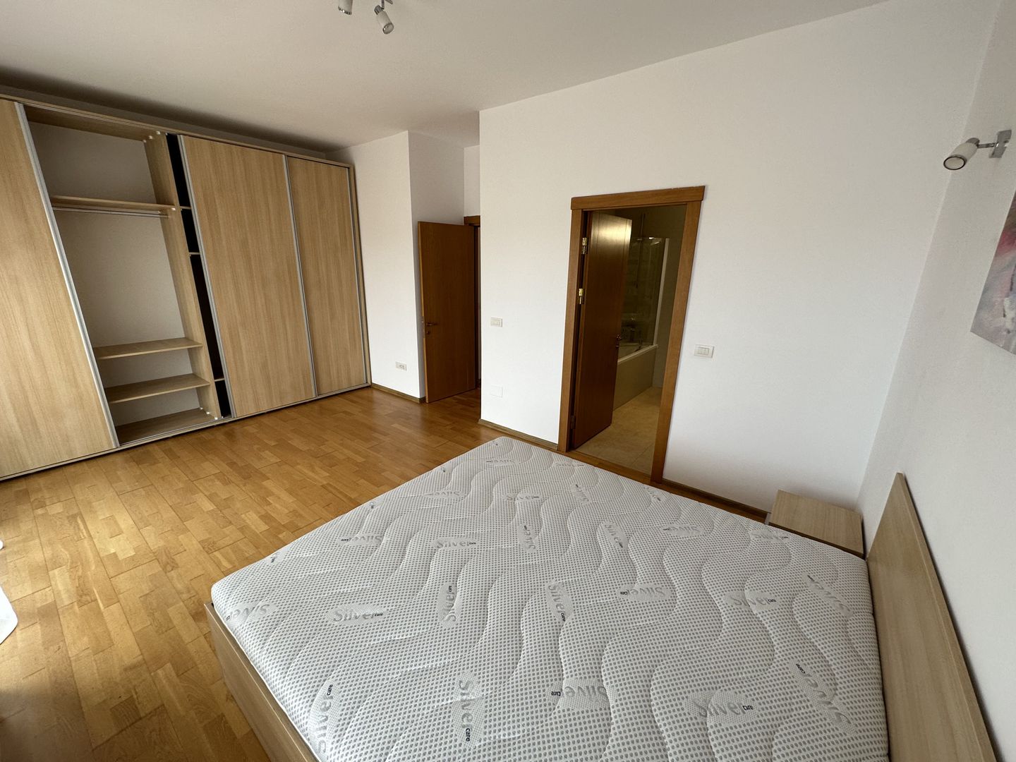 Apartament cu 3 camere - Poză 15