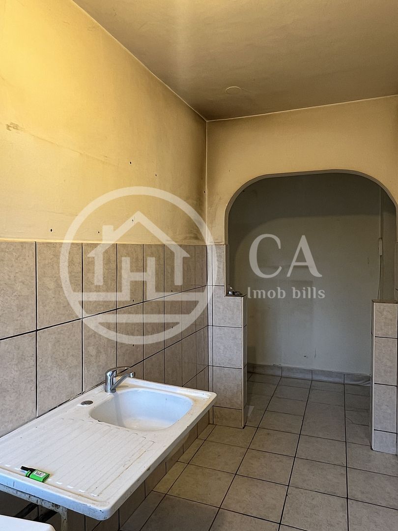 Apartament cu 2 camere de vanzare in zona Rogerius, Oradea - Poză 2