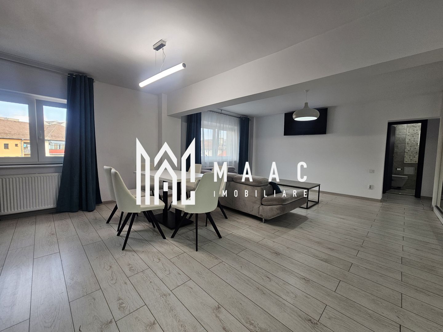 Apartament 4 camere decomandat | Central, Sibiu | 92 mp, 2 băi - Poză 3