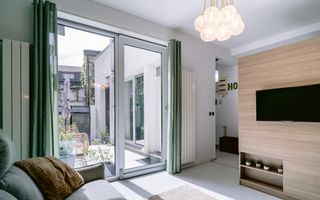 CASA DEOSEBITA IN ZONA REZIDENTIALA - PLANTELOR - MANTULEASA - ARMENEASCA - Poză 6
