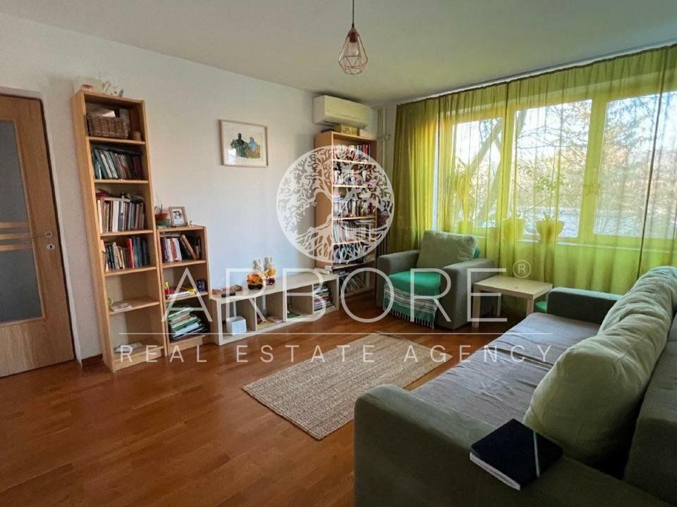 3 camere Titan, langa Parc si Stadionul National - Poză 2