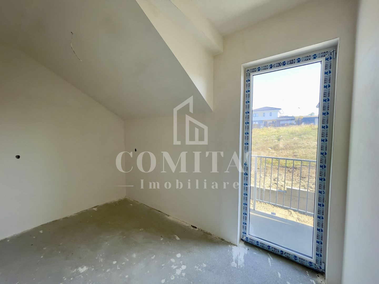 Case cuplate finalizate la intrare în Chinteni - Poză 12