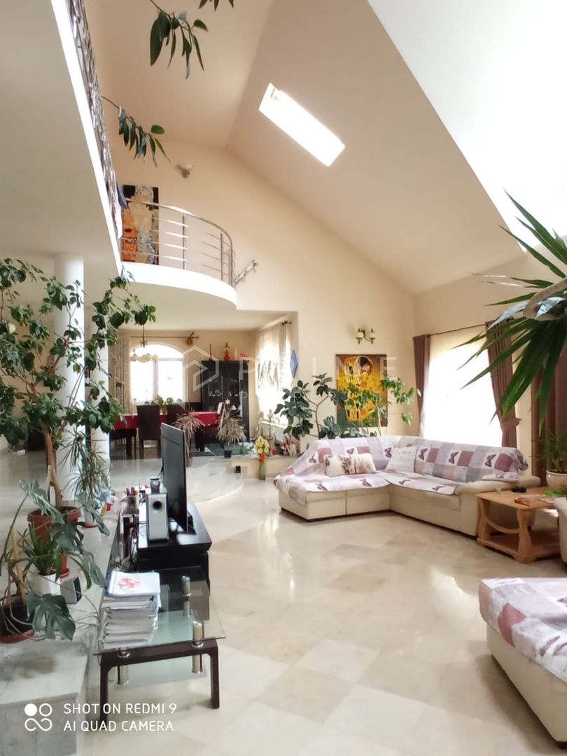 Reședință de lux cu potențial comercial –zonă Băi, Sângeorgiu de Mureș - Poză 3