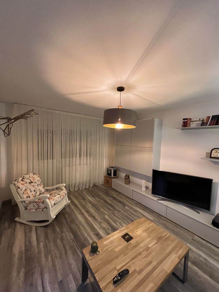 Închiriere Apartament 2 Camere Calea Vitan complet Renovat vis-a-vis Auchan - Poză 1