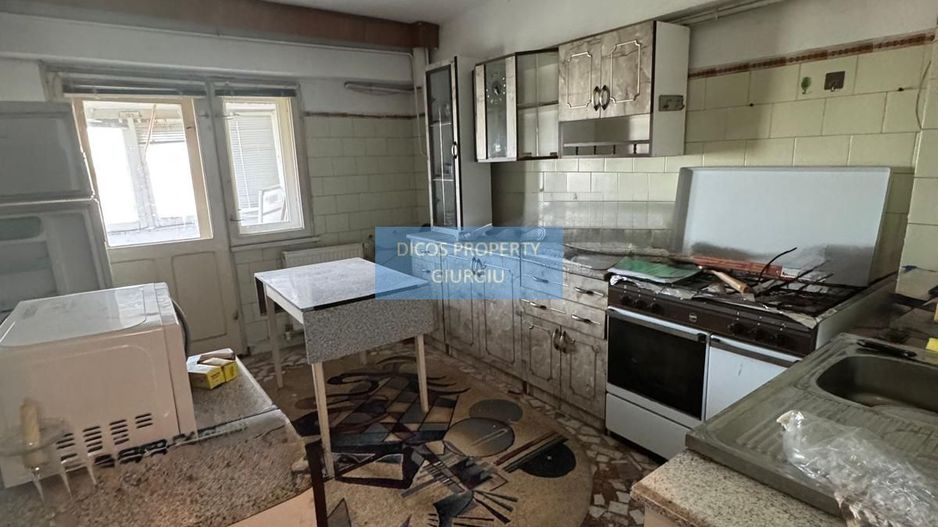 Apartament 4 Camere – Lângă Liceul Maiorescu, Giurgiu - Poză 6