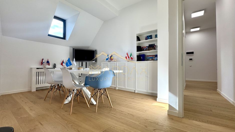 Spatiu de birouri *3 camere* / Cladire Istorica stil Brancovenesc / Universitate - Poză 17