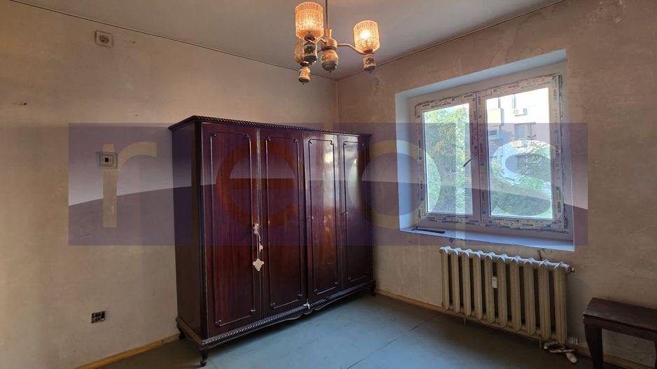 VANZARE 3 CAMERE DECOMANDAT DRISTOR - Poză 1