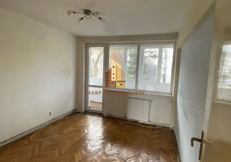 | Apartament cu 3 camere de vanzare | Cartierul Grigorescu | Etaj 1| - Poză 4