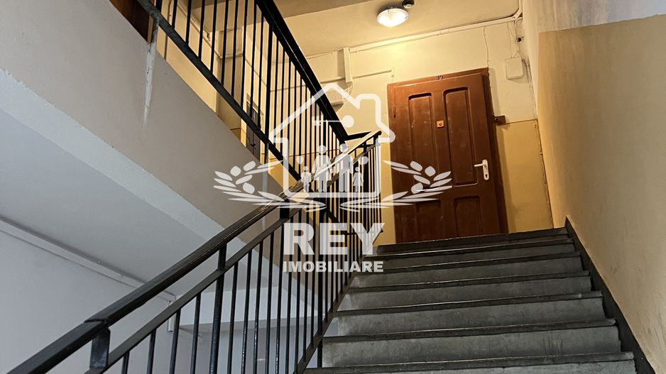 Apartament 4 camere decomandate 4 balcoane etaj 1 Str. Bâlea/Sibiu - Poză 13