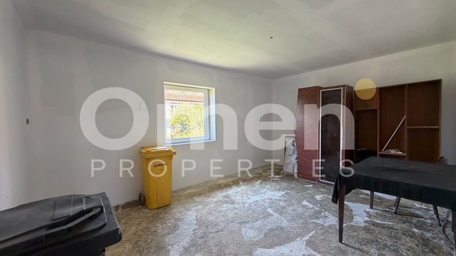 Casa de vanzare cu 11 ari de teren | Lapusel - Poză 4