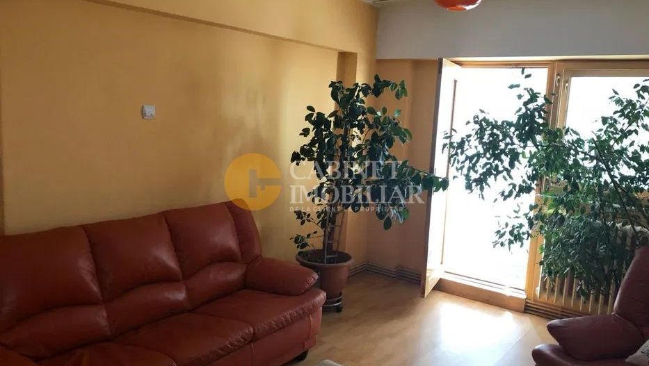 Apartament spațios cu 4 camere (modificat în 3) – Rond Vechi CUG - Poză 2