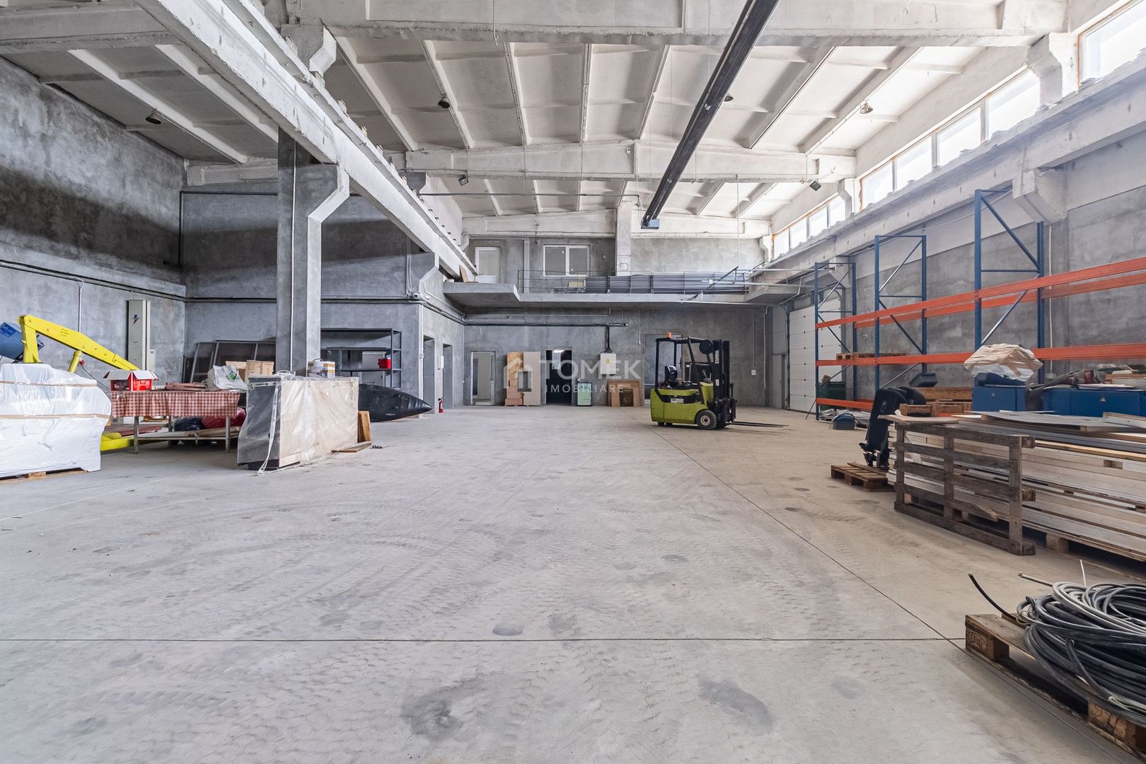 Hala industriala Codlea ,se poate impartii in doua - Poză 7