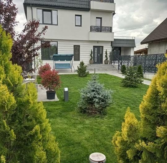 Vand bloc Bucurestii Noi,Sector 1,pretabil mega gradinita,azil,clinica ,birouri - Poză 1