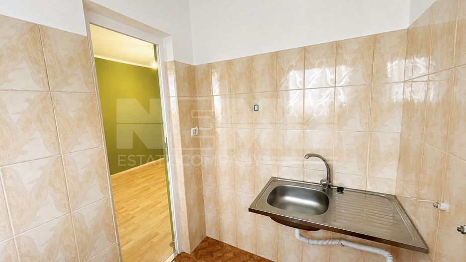 APARTAMENT 1 CAMERA| LOCAȚIE EXCELENTĂ | ETAJ 3 | RADAUTI - Poză 3