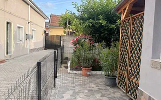 Casă cochetă intr-o zonă centrală foarte apreciata din Oradea - Poză 12