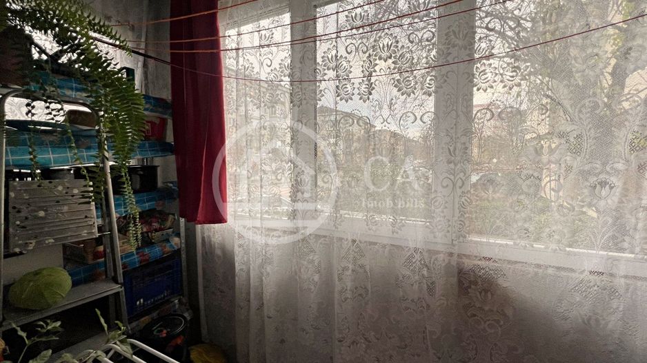 Apartament de vanzare cu 4 camere in zona Nufarul, Oradea - Poză 11